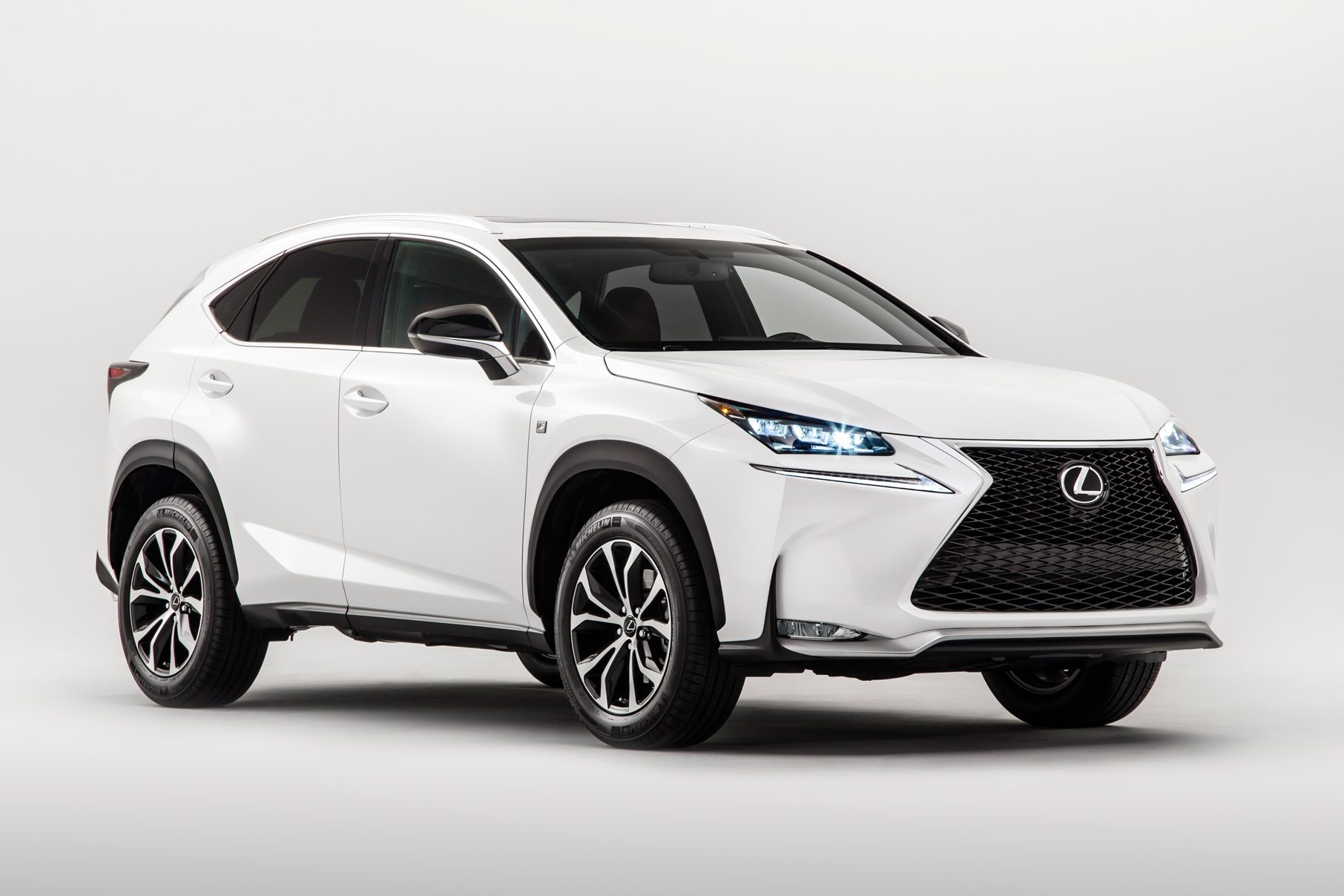 Lexus nx 400