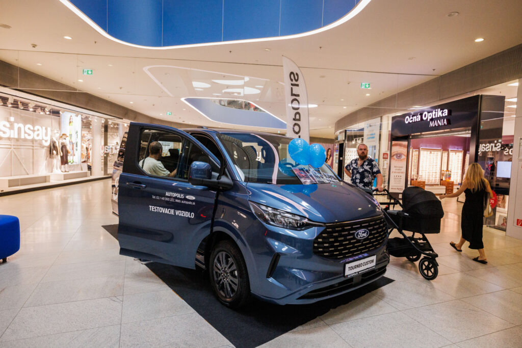 ford transit custom plug-in hybrid