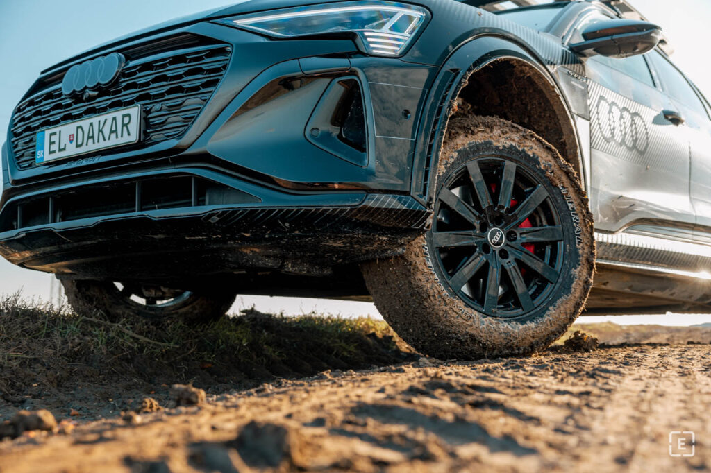 Audi Q8 e-tron Edition Dakar